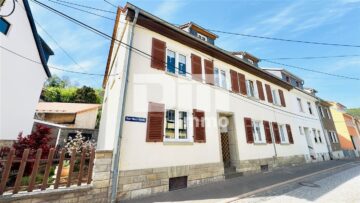 Vielseitiges Raumwunder mit Potenzial: Ein- bis Zweifamilienhaus im Herzen von Amt Creuzburg 99831 Amt Creuzburg, Einfamilienhaus